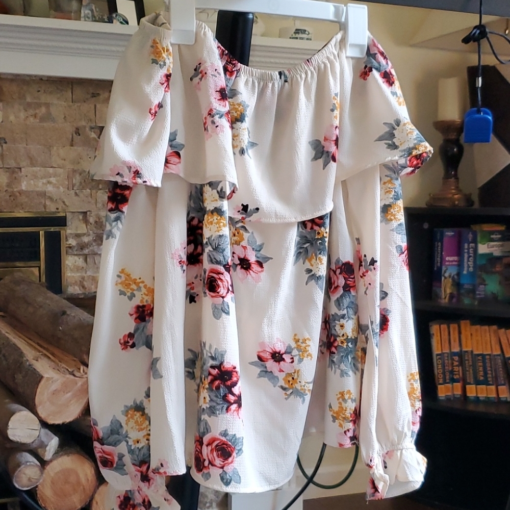 Off-Shoulder Top